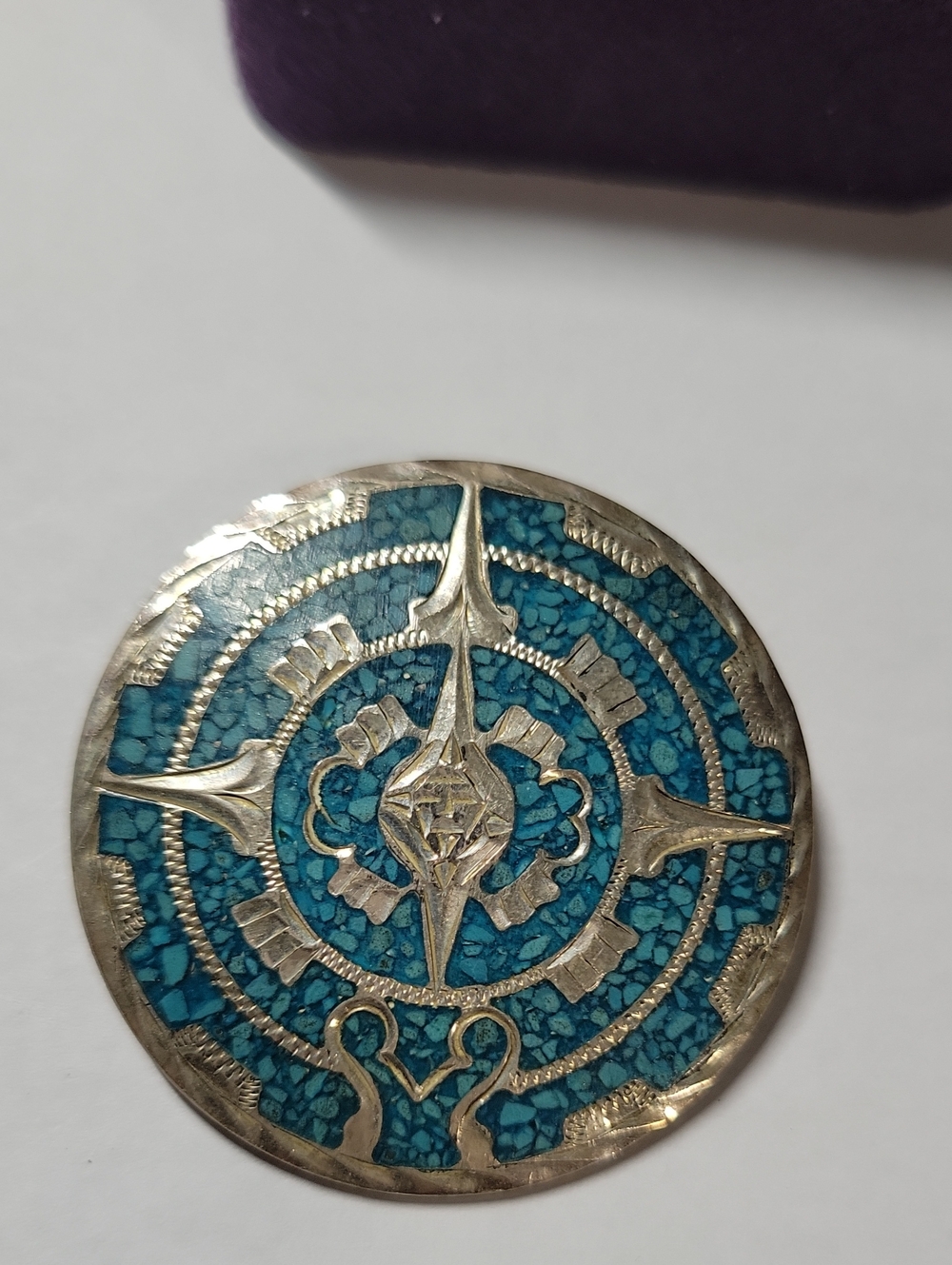 Vintage Turquoise Inlay Round Accessory Pin - Picture 5 of 6